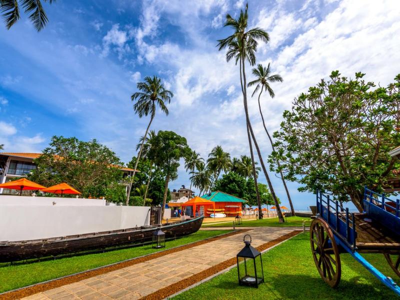 Calamender Unawatuna Beach