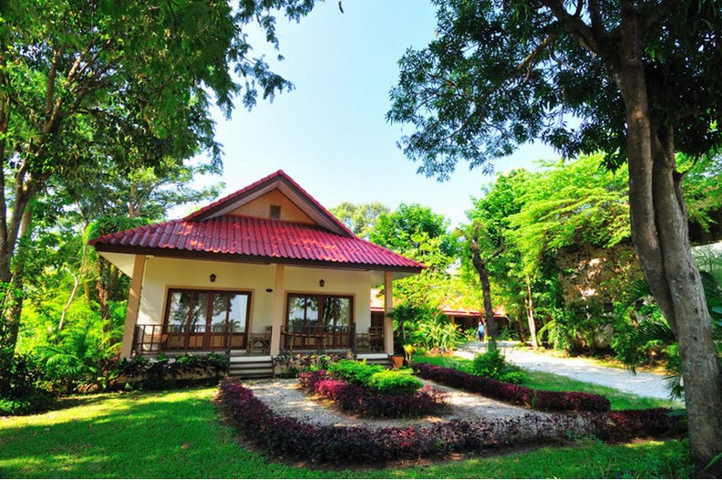 Uthai River Lake Resort