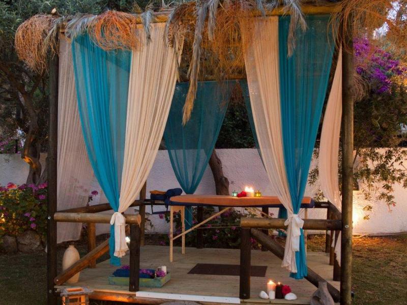 Venus Beach Hotel Bungalows
