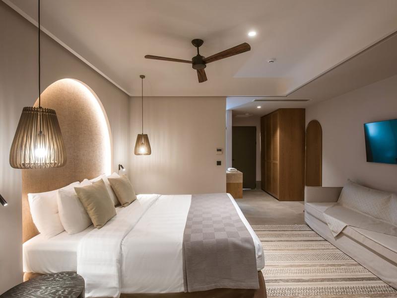 Paralos Venus Suites