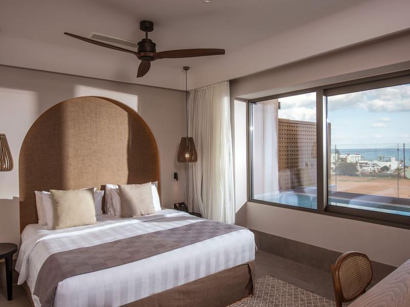 Paralos Venus Suites