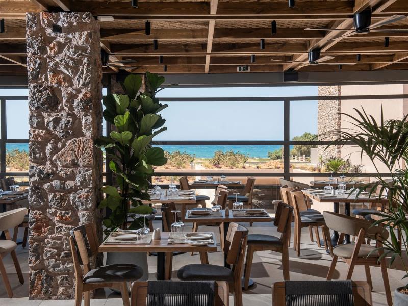 Paralos Venus Suites