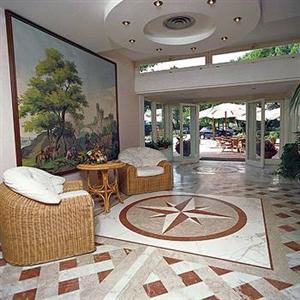Versilia Palace