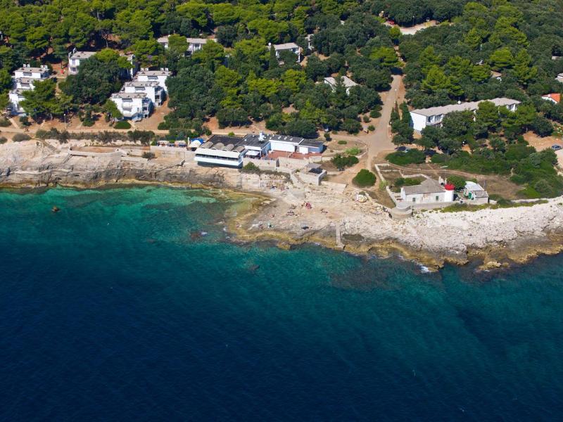 Verudela Beach & Villa Resort