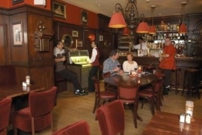 Victoria (Bergen Aan Zee)