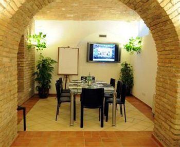 Victoria 