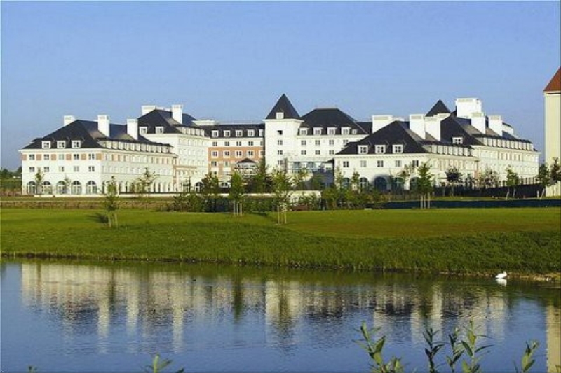 Vienna International Dream Castle Club