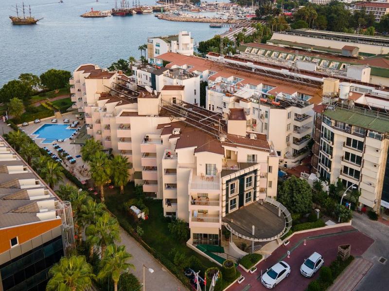 Viking Nona Beach Hotel