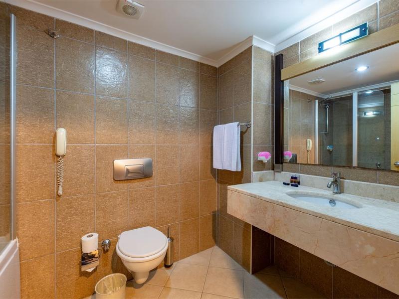 Viking Nona Beach Hotel