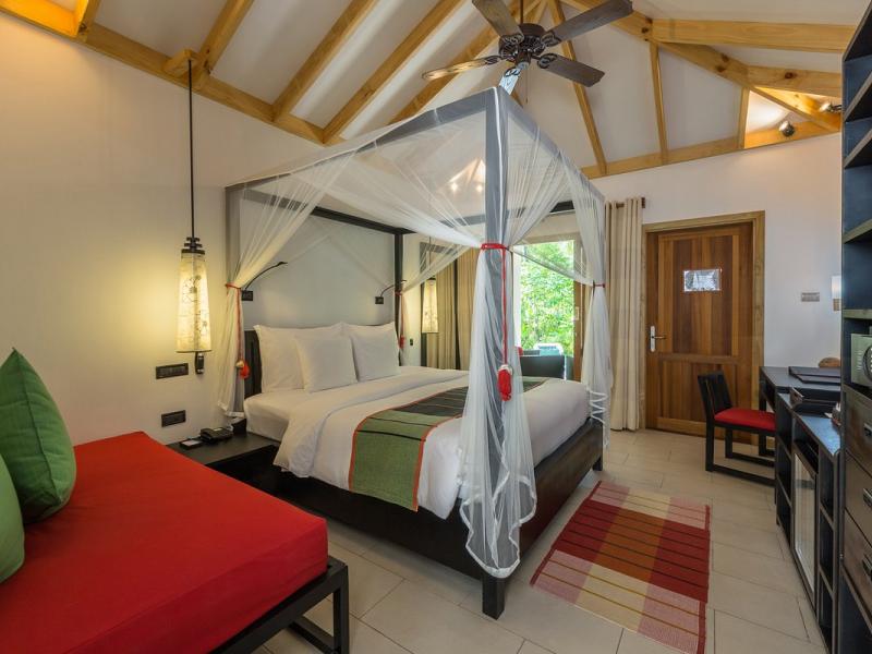 Vilamendhoo Island Resort & Spa