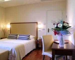 Отель Villa Adriatica Италия, Римини, фото 3