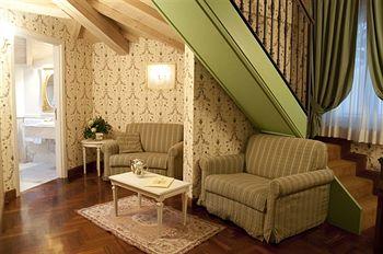 Hotel Villa del Bosco
