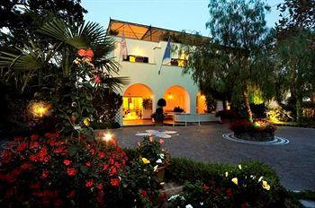 Villa Durrueli Resort & Spa