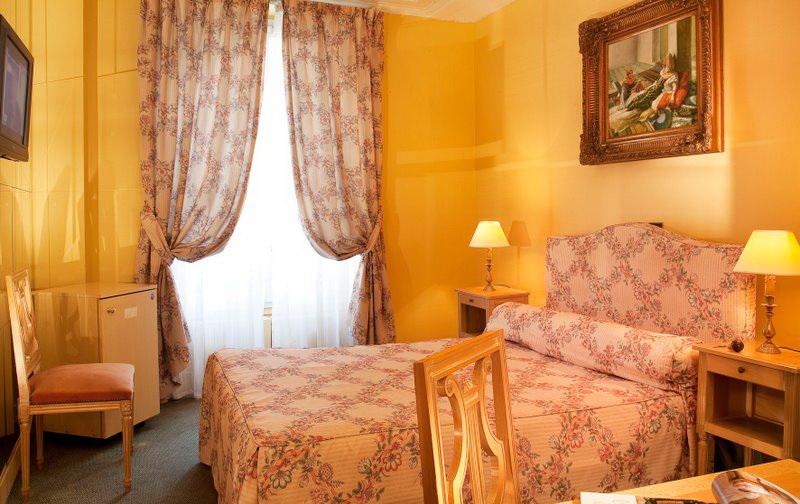 Hotel Bienvenue Paris