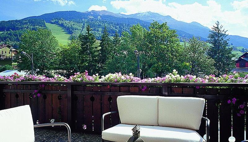 Hotel Baita dei Pini