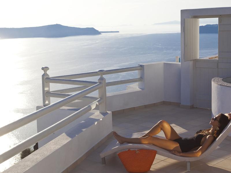 Adamant Suites