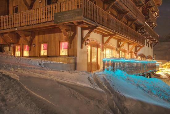 Les Balcons Village