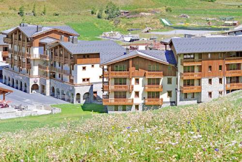 Les Balcons Village