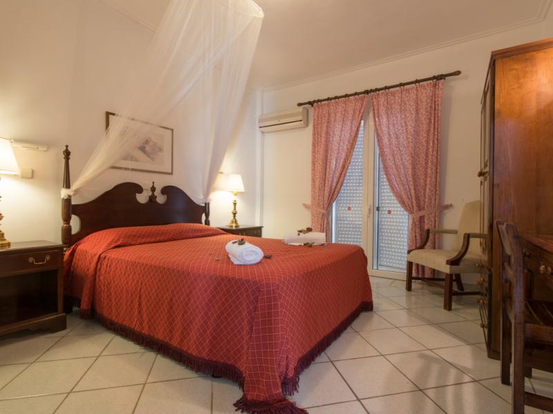 Villa Phoenix Apartments & Studios