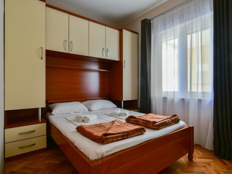 Apartments Srzentic