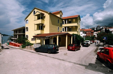 Tanja Rafailovic Apartments