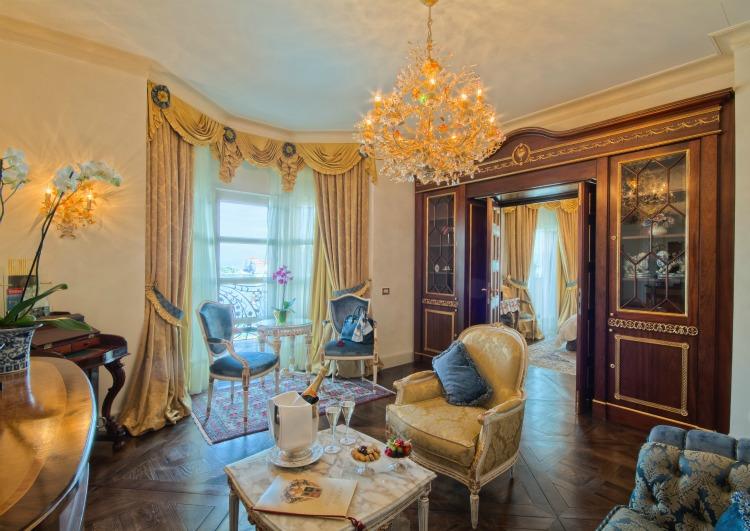 Villa E Palazzo Aminta