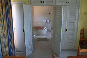Villas Del Sol Apartments