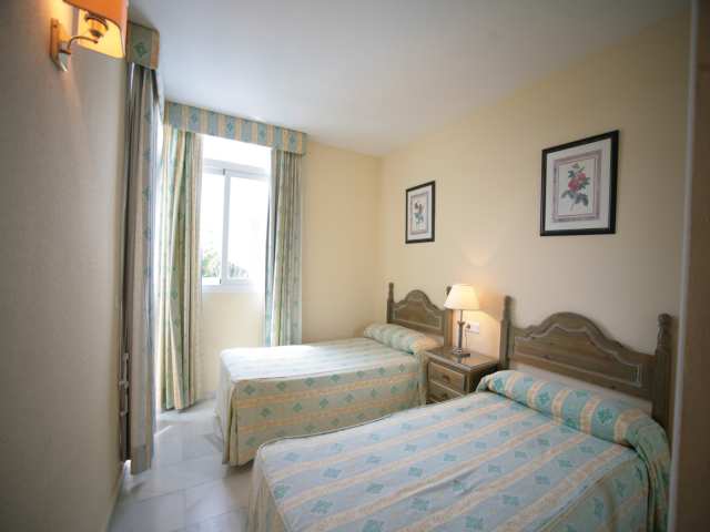 Ona Campanario Aparthotel