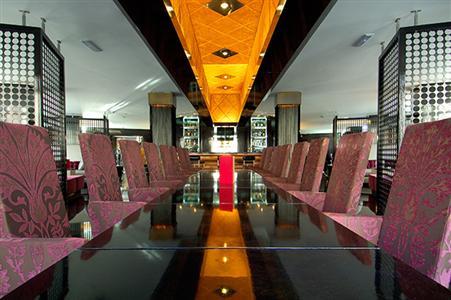 Vincci Capitol