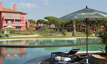 Viva Marinha Hotel & Suites