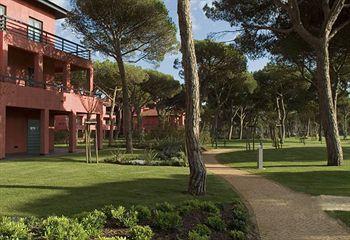 Viva Marinha Hotel & Suites