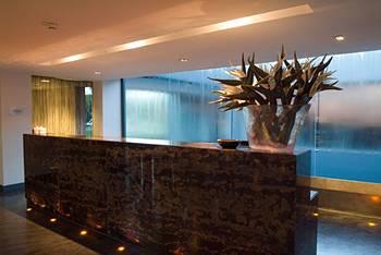 Viva Marinha Hotel & Suites