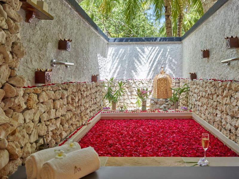 Taj Coral Reef Resort & Spa