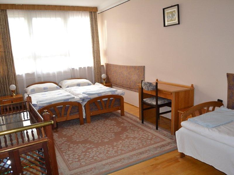 Hotel Vivien