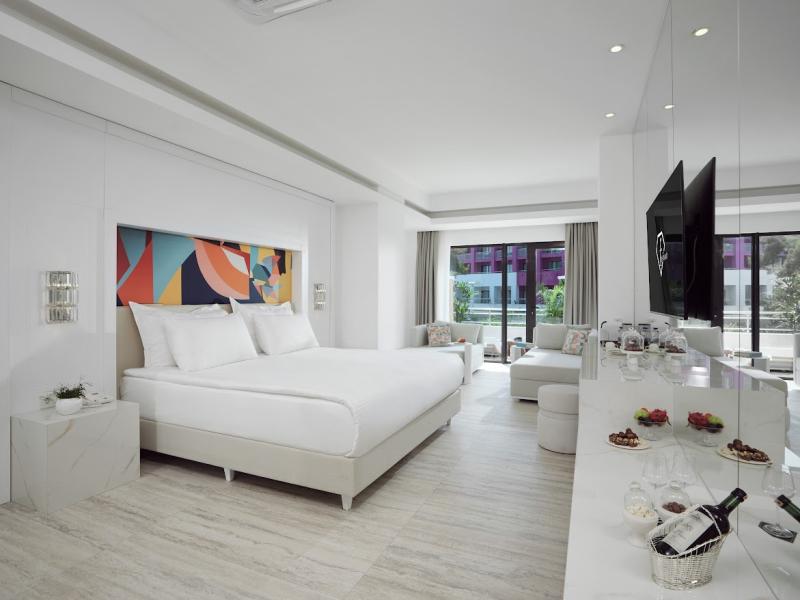 FashionTV Luxe Resort