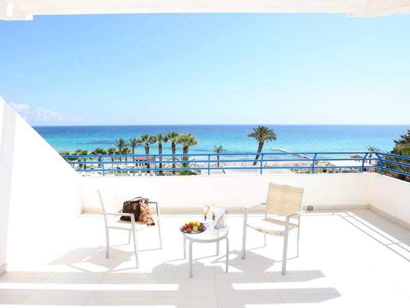 Vrissiana Beach Hotel