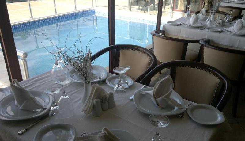 Adela Hotel 