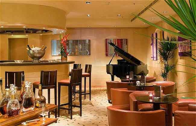 Warwick Paris