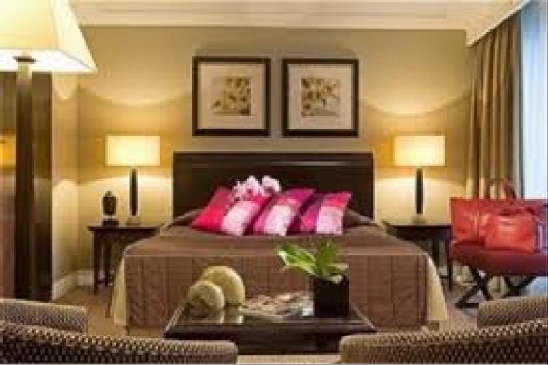 Warwick Paris
