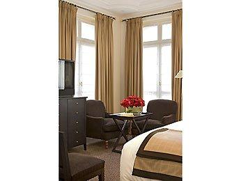 Sofitel Paris Baltimore Tour Eiffel