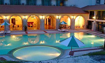 Waterfront Airport Hotel and Casino Mactan