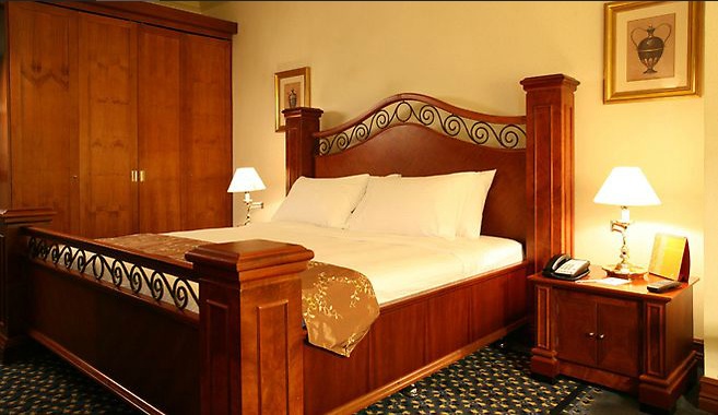 Waterfront Cebu City Hotel & Casino 