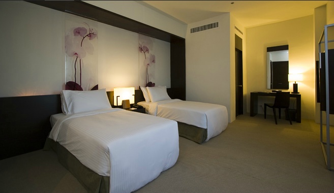 Waterfront Cebu City Hotel & Casino 