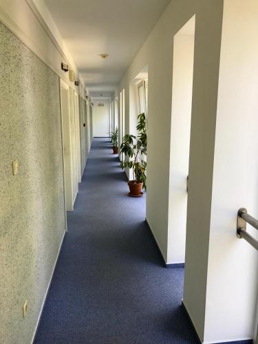 Well Hotel