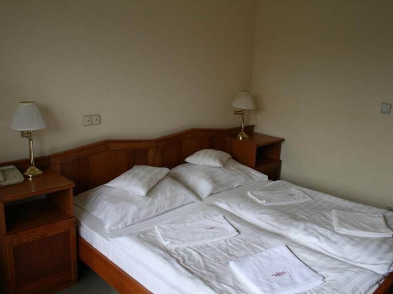 Well Hotel