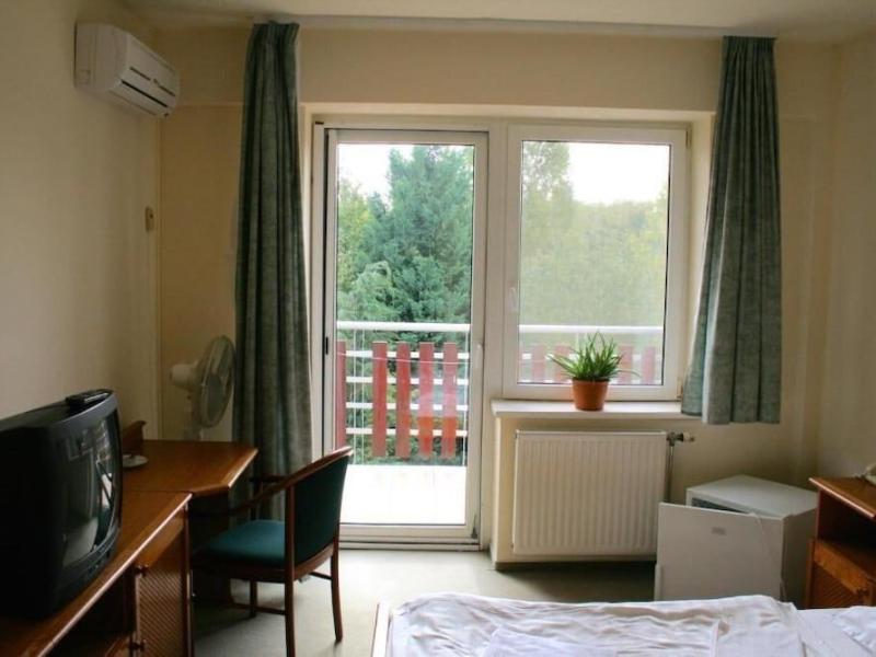 Well Hotel