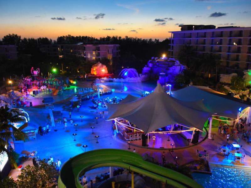 Splash Beach Resort 