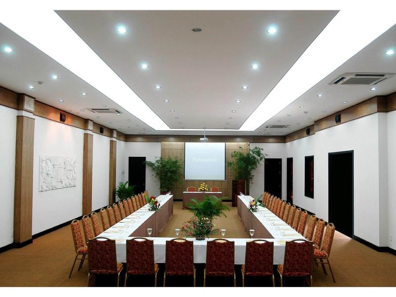 Bamboo Village Beach Resort & Spa