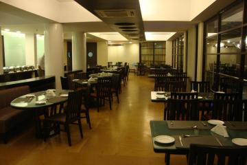 Отель Whispering Palms Beach Resort Индия, Кандолим, фото 10