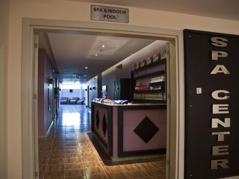 MG White Lilyum Hotel